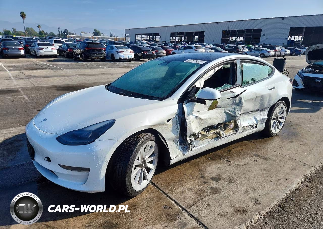 2022 Tesla Model 3 – zdjęcie 1 z 12