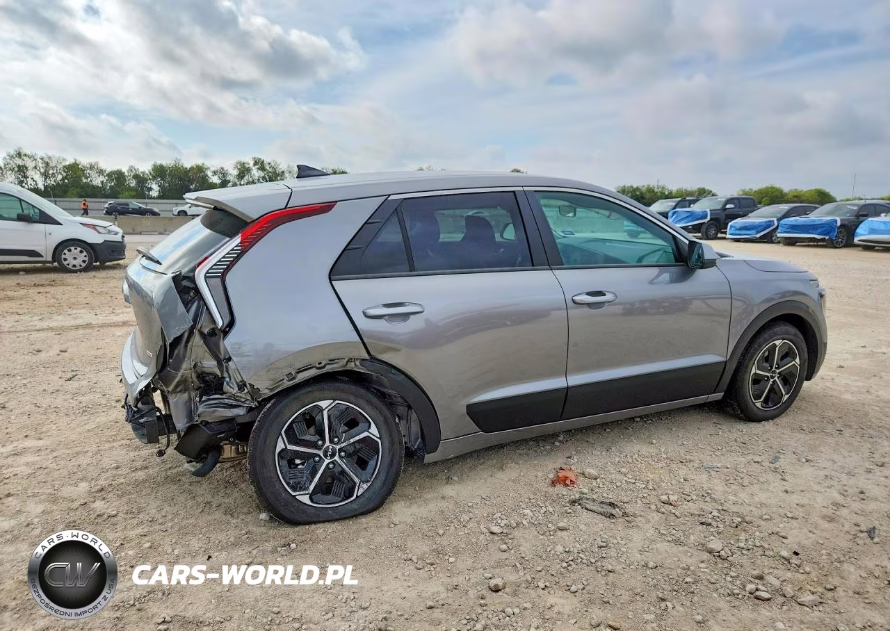 2026 Kia Niro Lx VIN:KNDCP3LE3T5361361 - 3