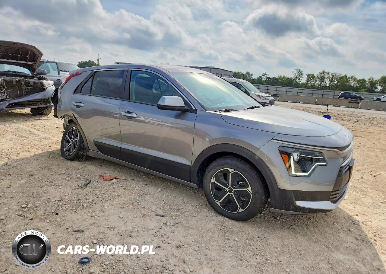 2026 Kia Niro Lx VIN:KNDCP3LE3T5361361 - 4