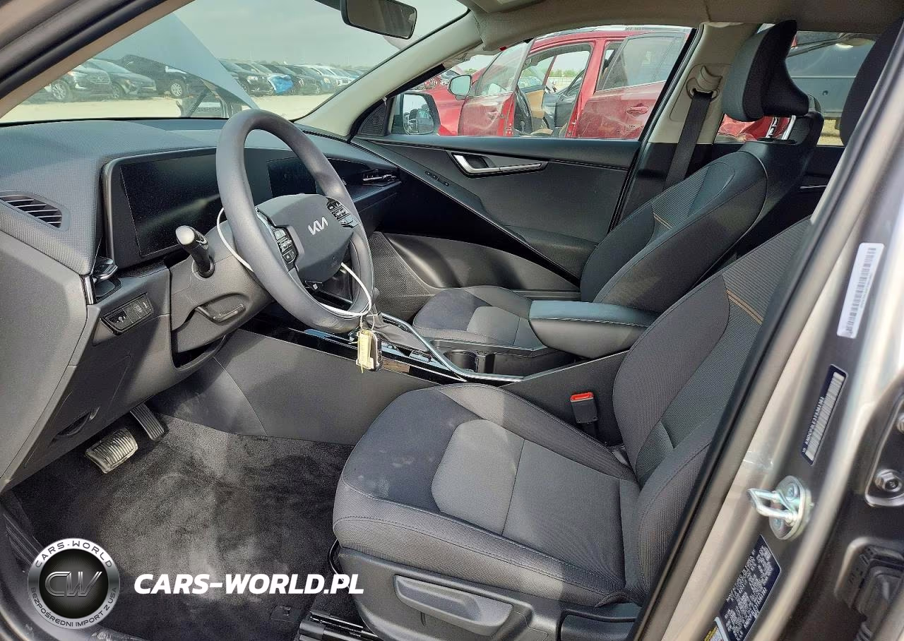 2026 Kia Niro Lx VIN:KNDCP3LE3T5361361 - 7