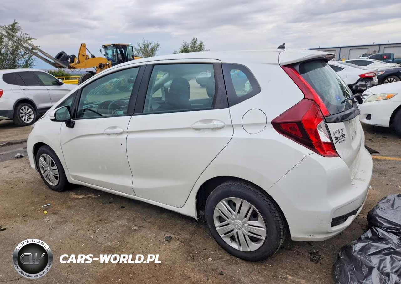 2019 Honda Fit Lx VIN:3HGGK5H43KM706992 - 2