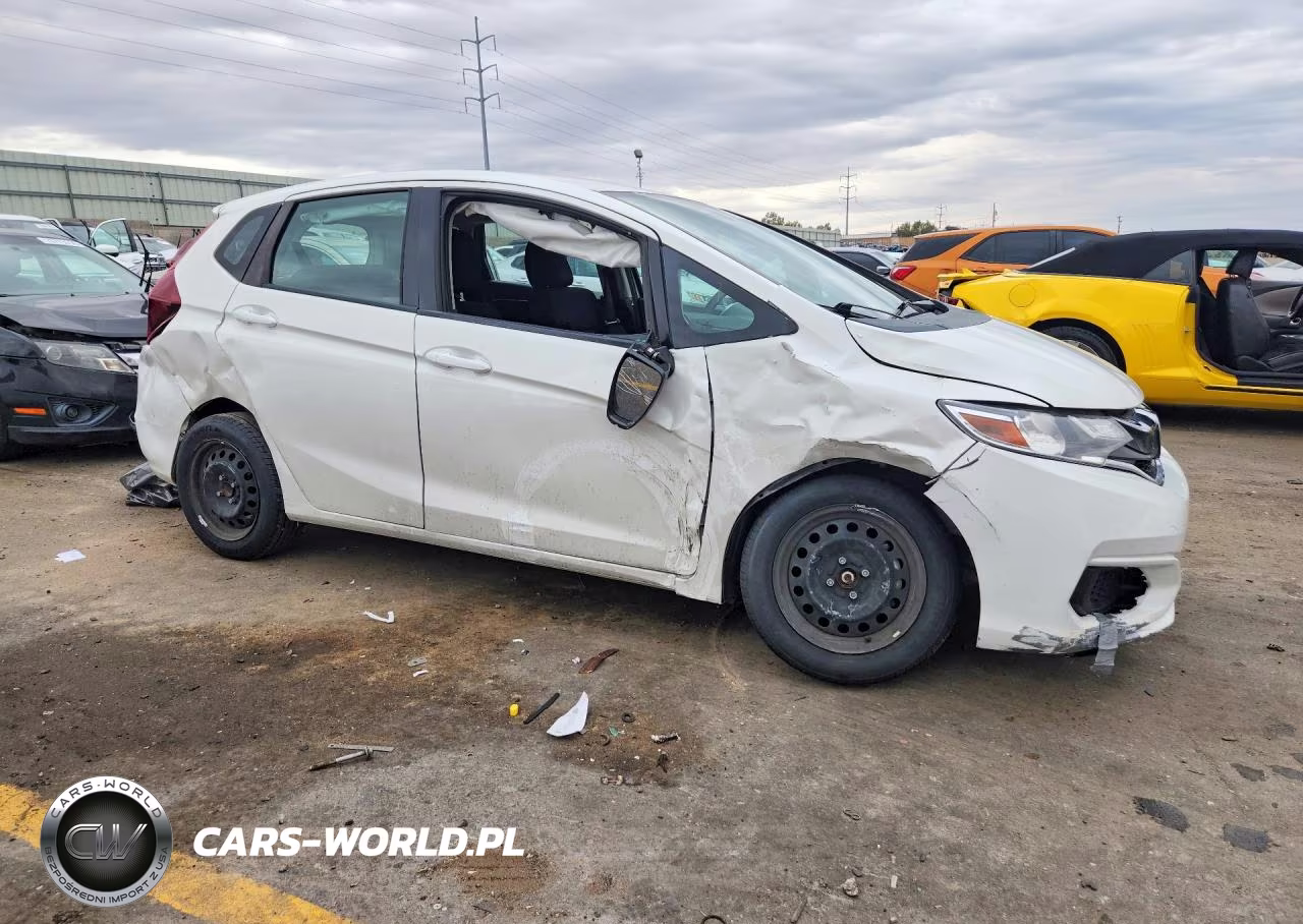 2019 Honda Fit Lx VIN:3HGGK5H43KM706992 - 4