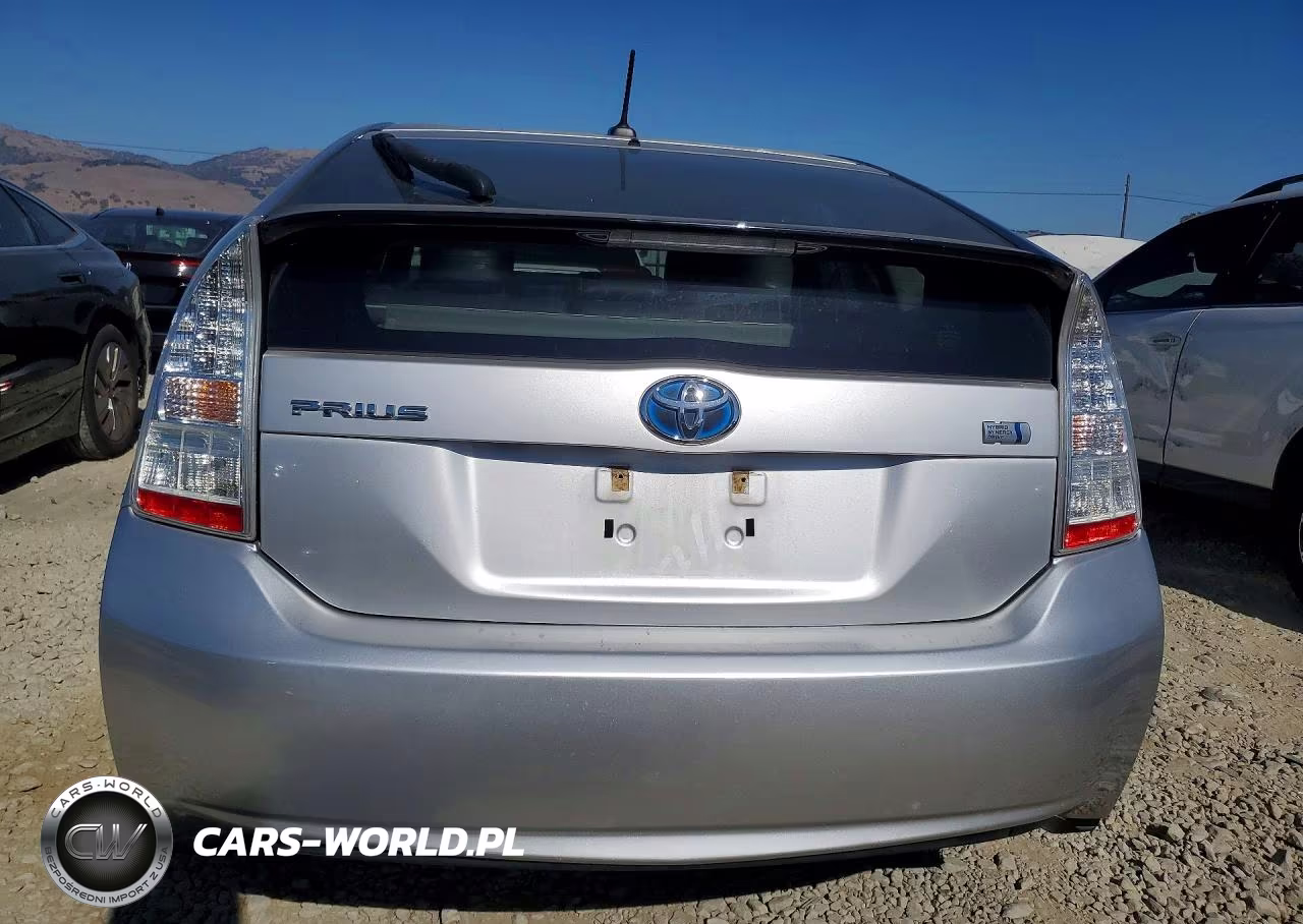 2011 Toyota Prius Two VIN:JTDKN3DUXB5314639 - 6