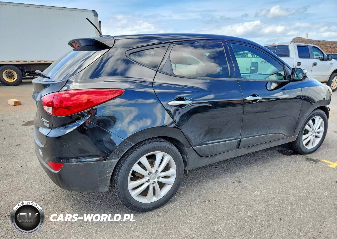 2012 Hyundai Tucson Limited VIN:KM8JU3AC5CU441974 - 3
