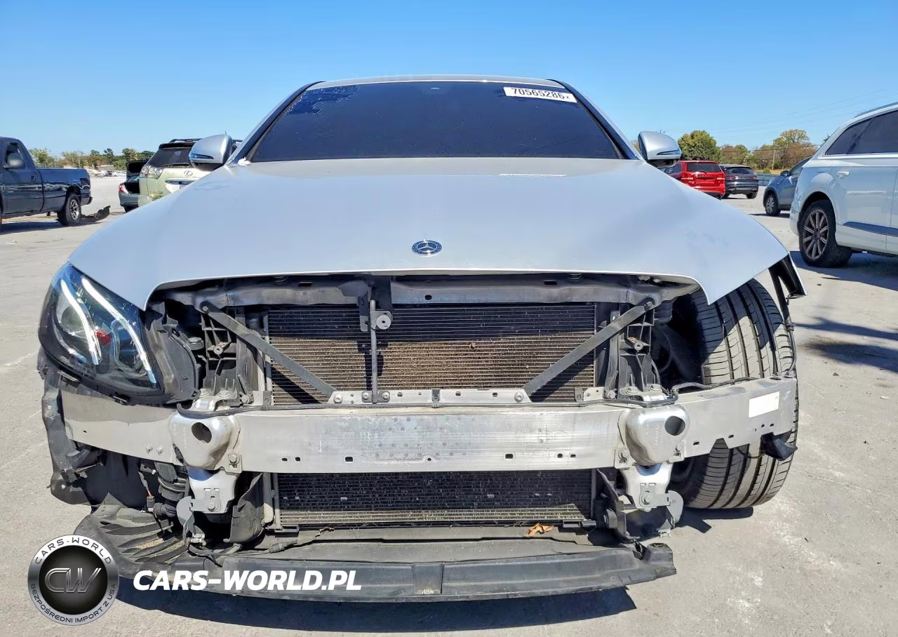 2018 Mercedes-Benz E 300 VIN:WDDZF4JB6JA329073 - 5