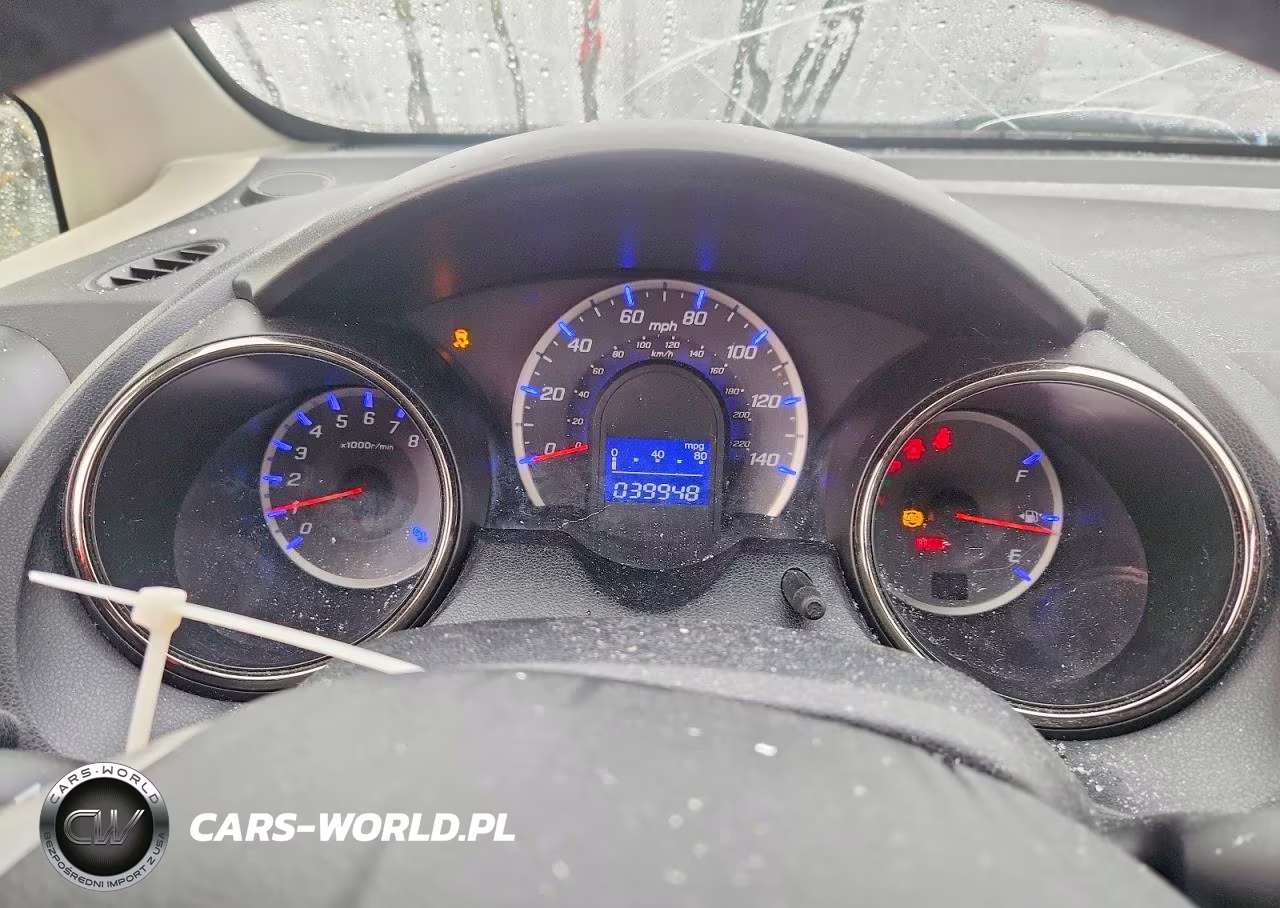 2013 Honda Fit Sport VIN:JHMGE8H57DC017802 - 9