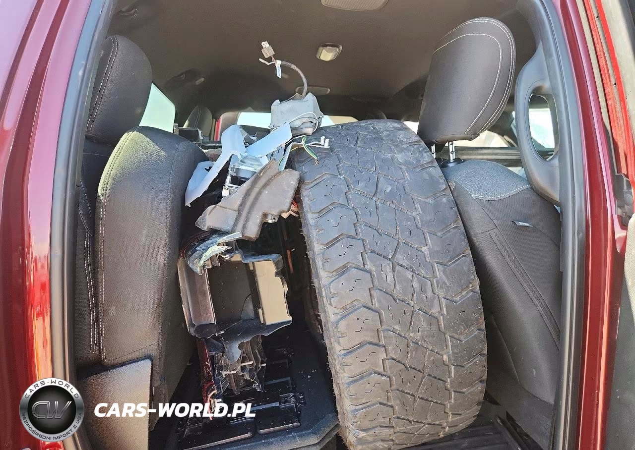 2019 Ram 2500 Big Horn VIN:3C6UR5DL2KG607712 - 10