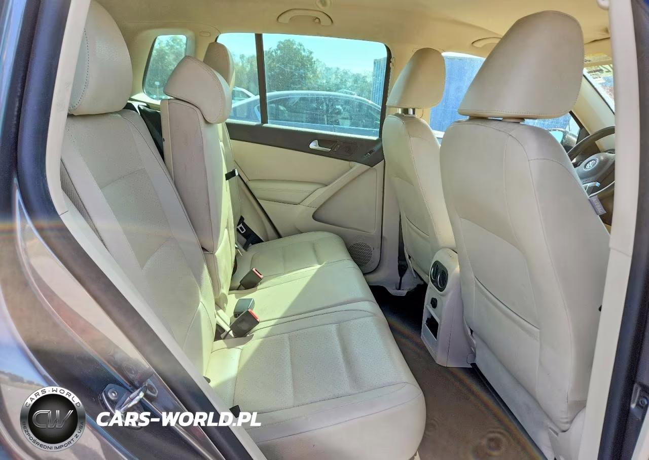 2014 Volkswagen Tiguan S VIN:WVGAV3AX5EW625416 - 11