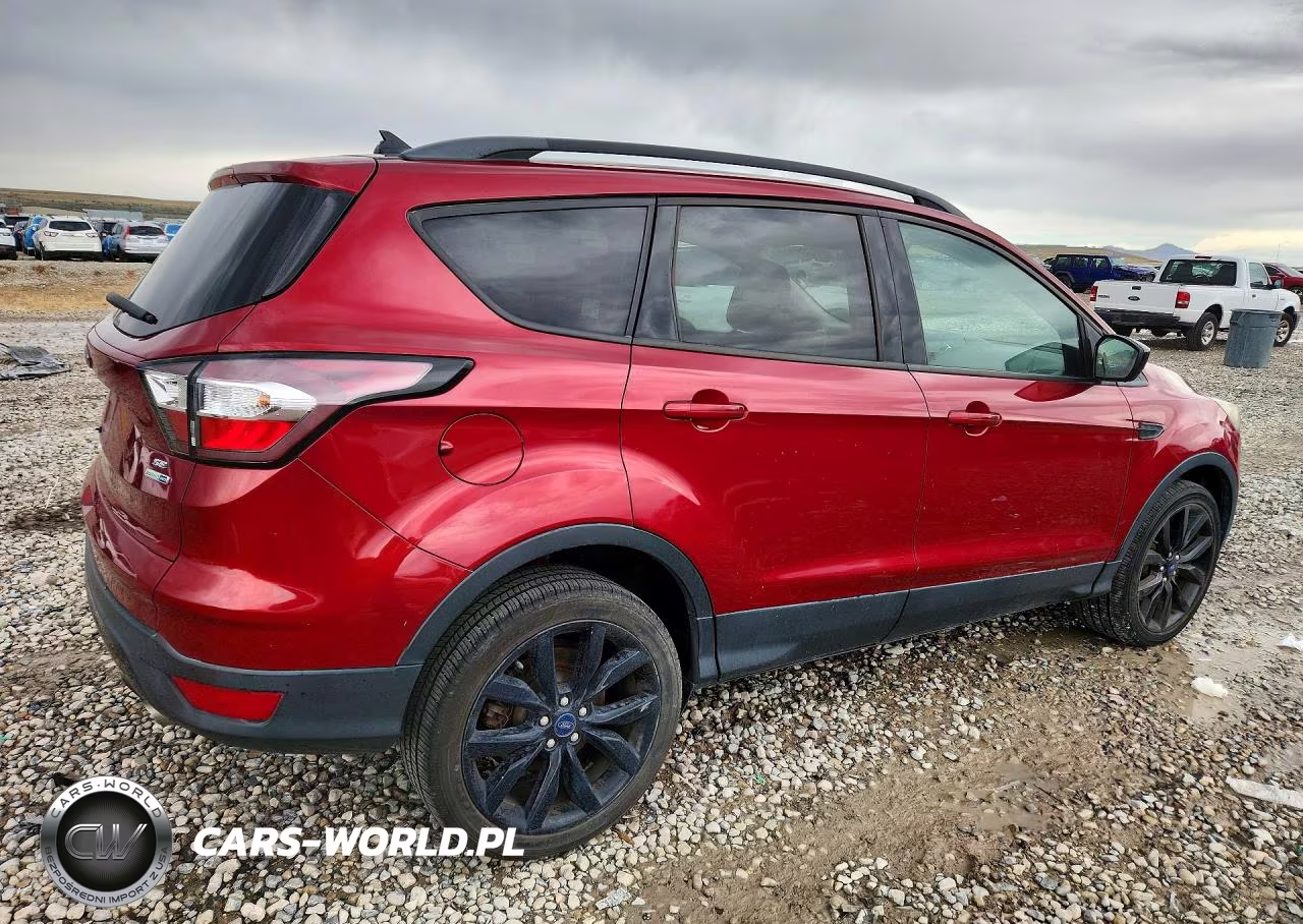 2018 Ford Escape Se VIN:1FMCU9GD9JUB61077 - 3