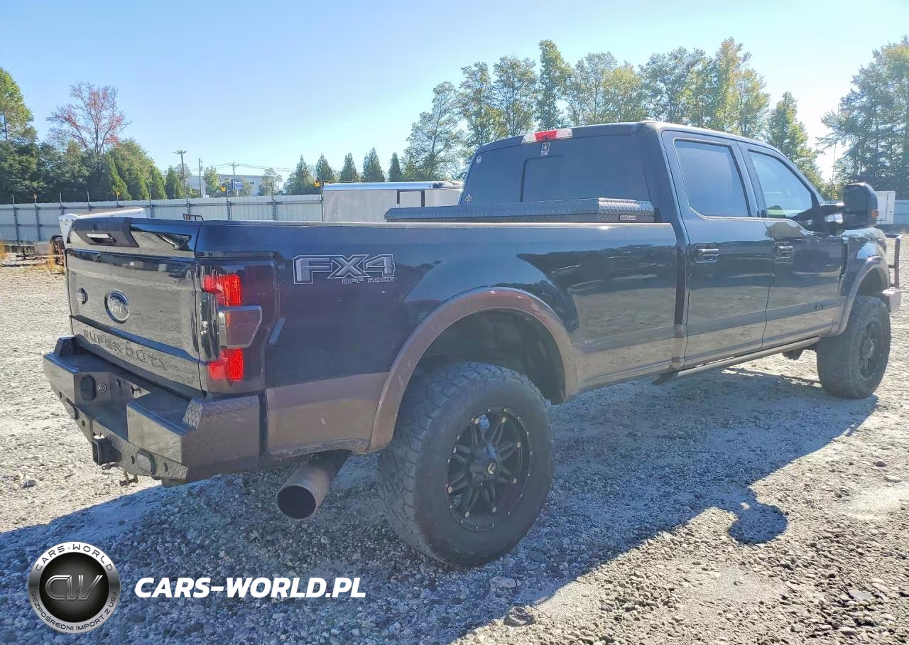 2017 Ford F350 Super Duty VIN:1FT8W3BT1HEE01033 - 3