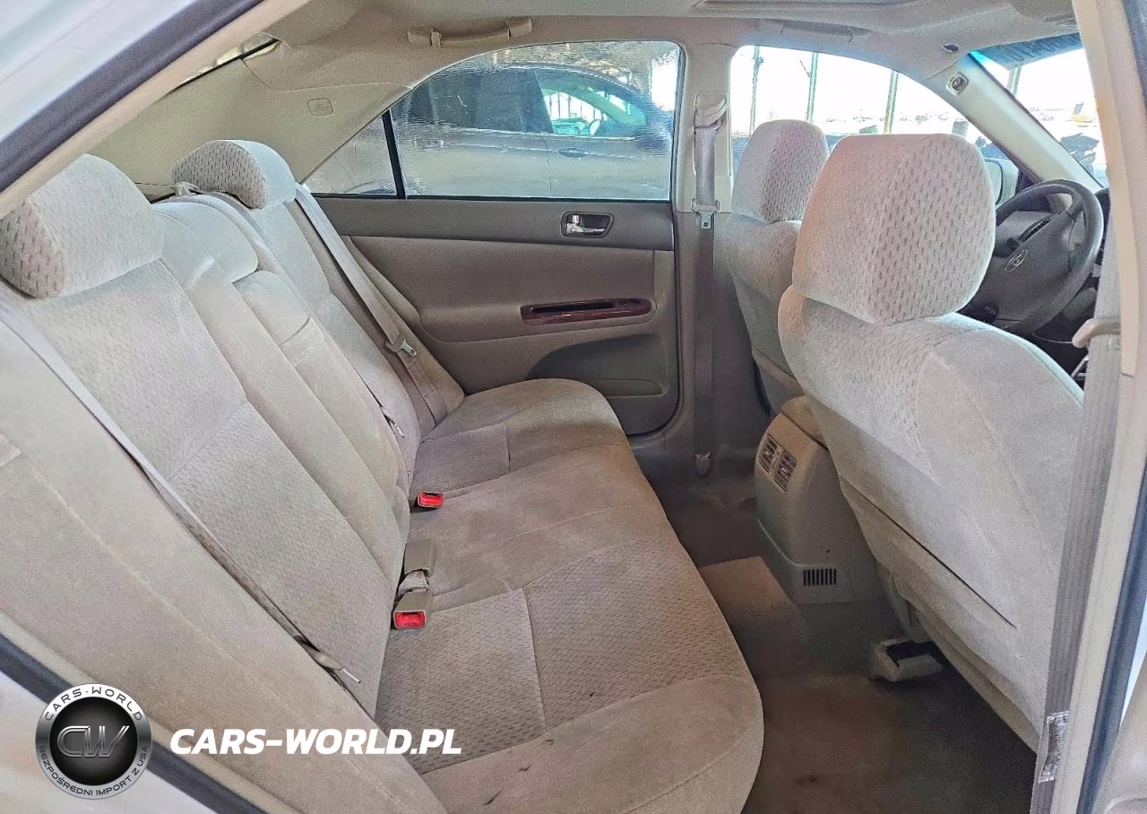 2003 Toyota Camry Xle VIN:4T1BE30K83U247899 - 10