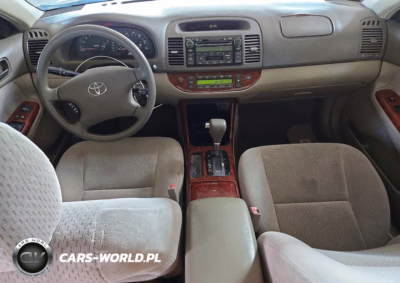 2003 Toyota Camry Xle VIN:4T1BE30K83U247899 - 8