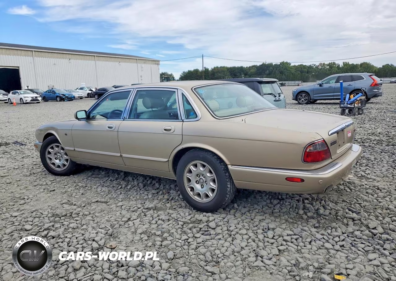 2003 Jaguar Xj8 VIN:SAJDA14C33LF54200 - 2