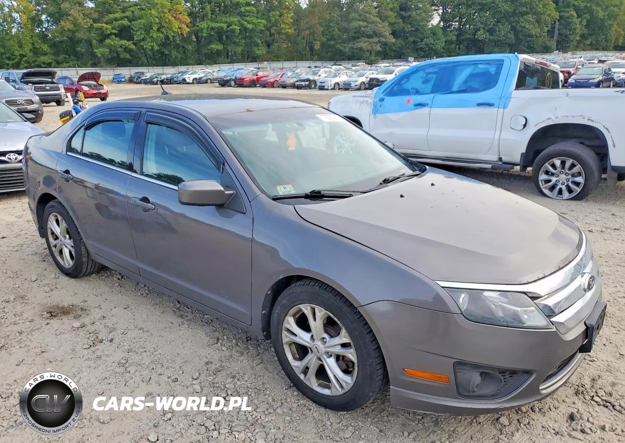 2012 Ford Fusion Se VIN:3FAHP0HA4CR279930 - 4
