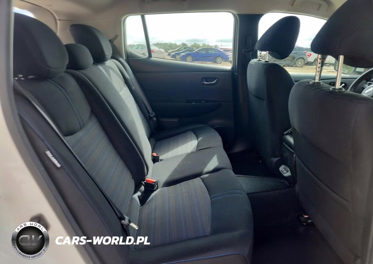 2020 Nissan Leaf Sv VIN:1N4AZ1CP4LC305146 - 10