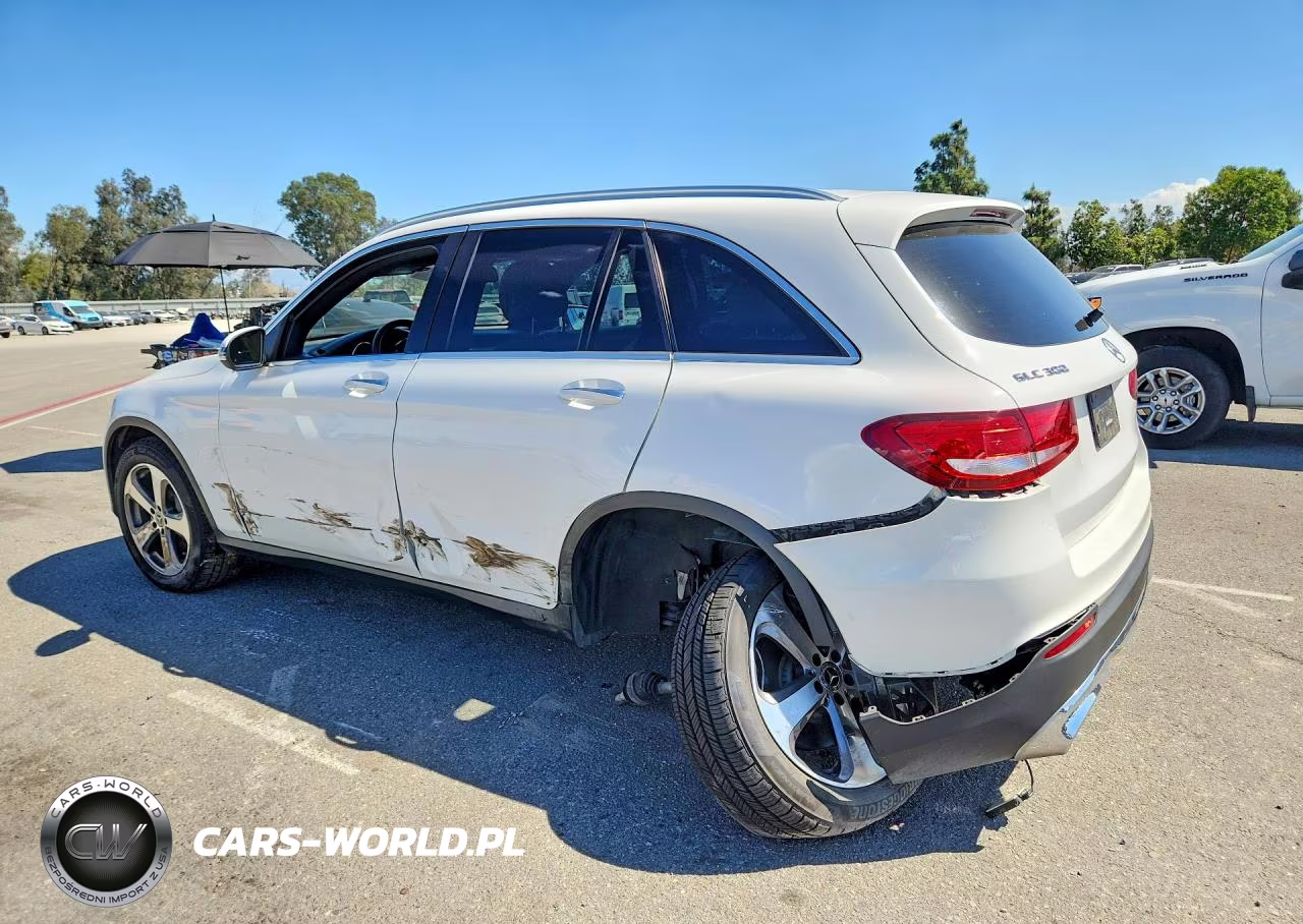 2018 Mercedes-Benz Glc 300 VIN:WDC0G4JB7JV098977 - 2