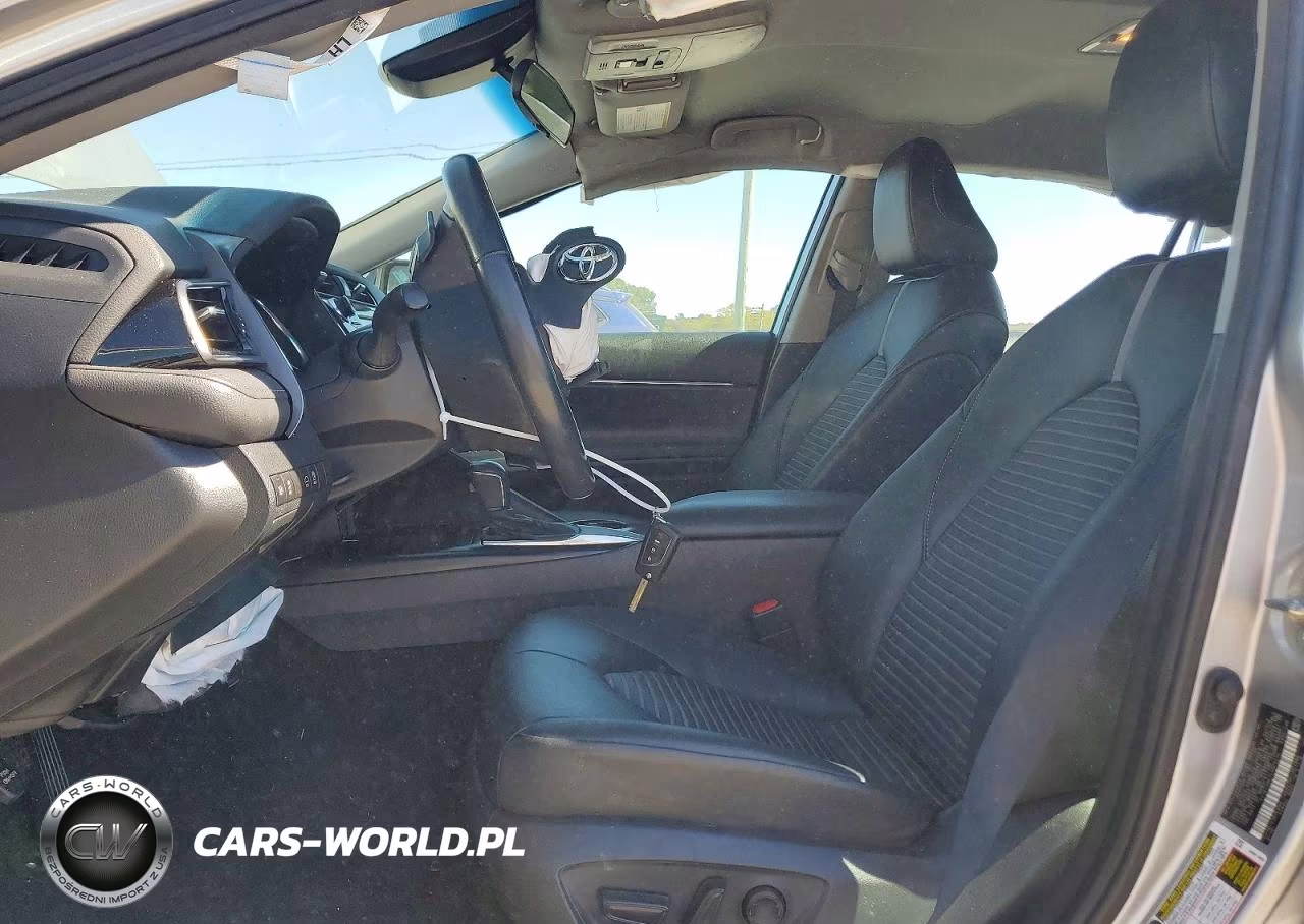 2020 Toyota Camry Se VIN:4T1G11AK1LU975214 - 7
