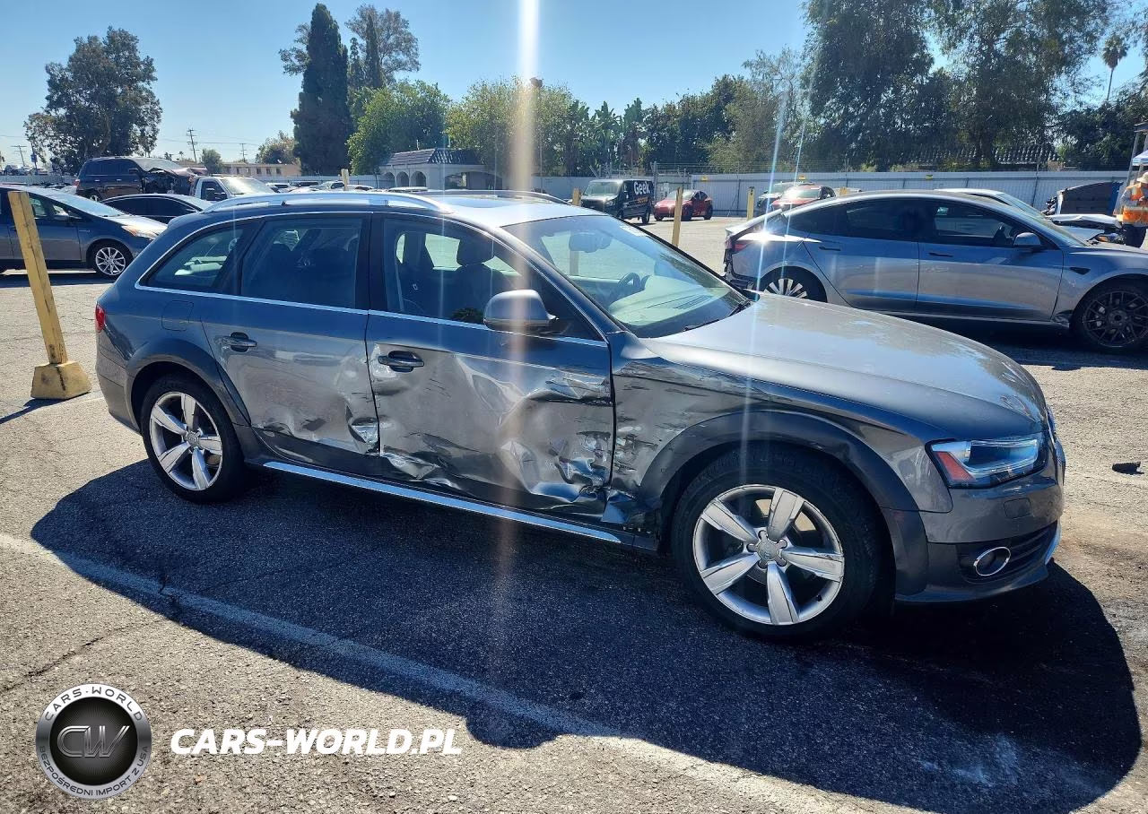 2013 Audi A4 Allroad Premium Plus VIN:WA1UFAFL8DA147992 - 4