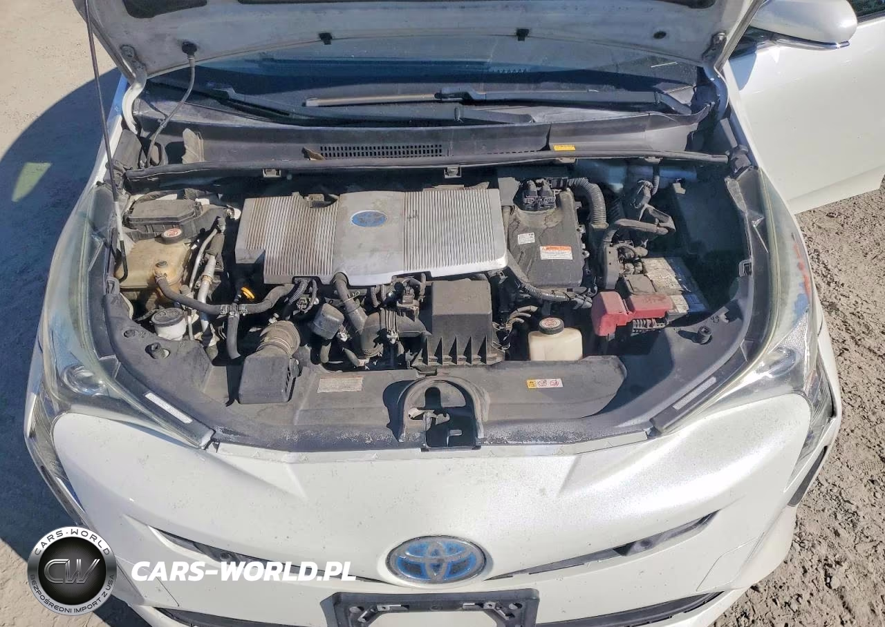2018 Toyota Prius Two VIN:JTDKBRFU6J3599231 - 11