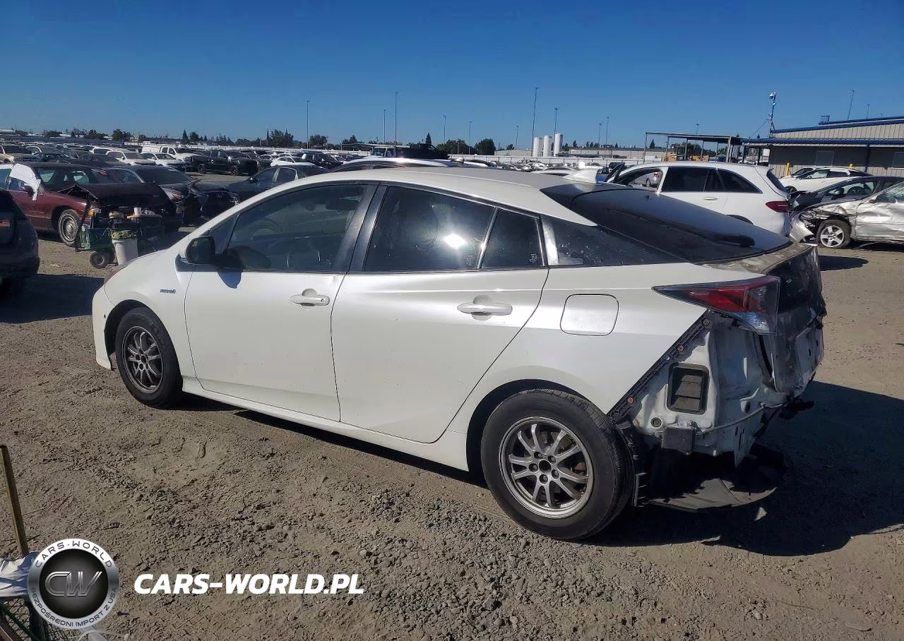 2018 Toyota Prius Two VIN:JTDKBRFU6J3599231 - 2