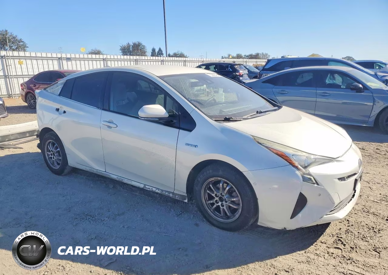 2018 Toyota Prius Two VIN:JTDKBRFU6J3599231 - 4