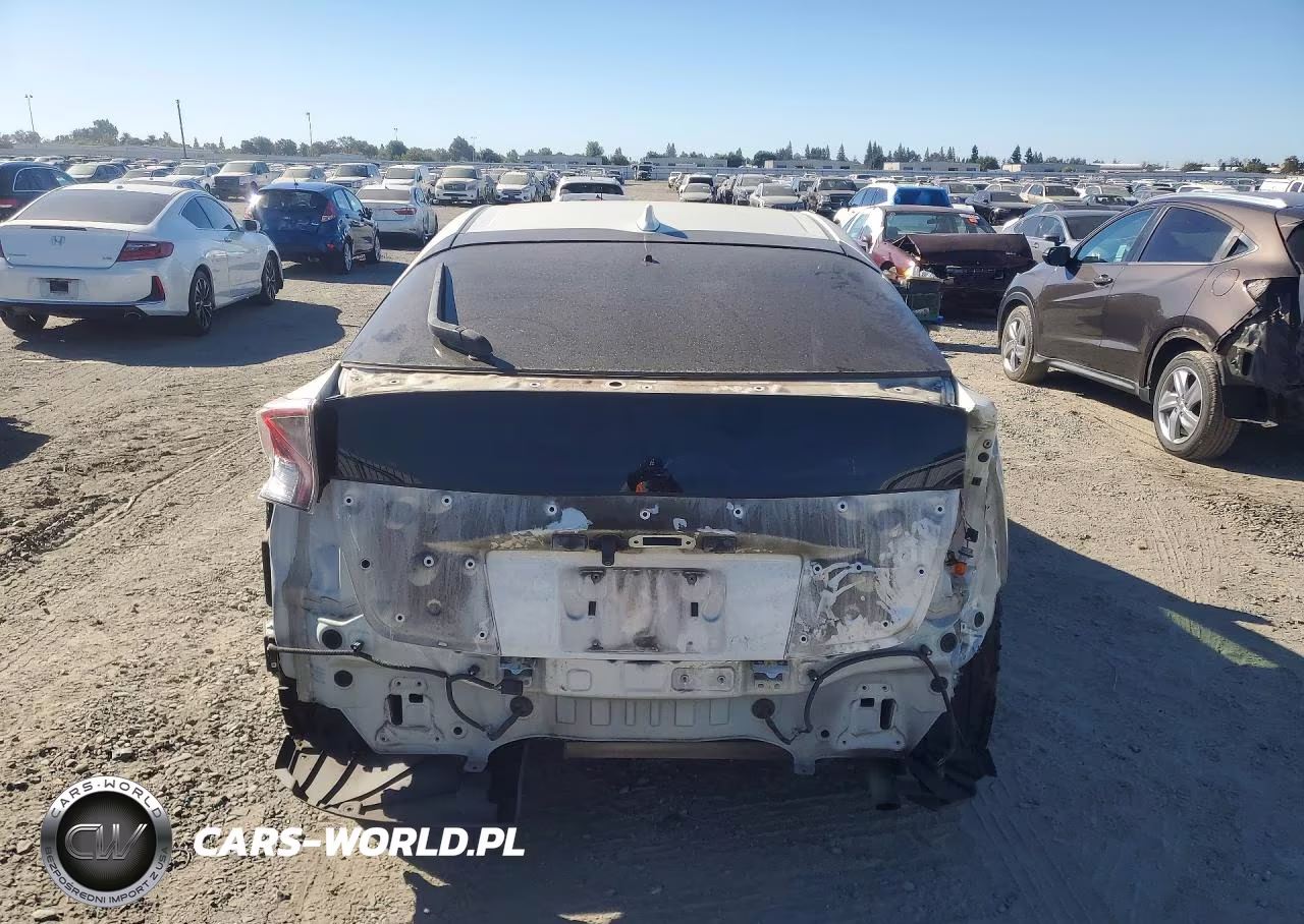2018 Toyota Prius Two VIN:JTDKBRFU6J3599231 - 6