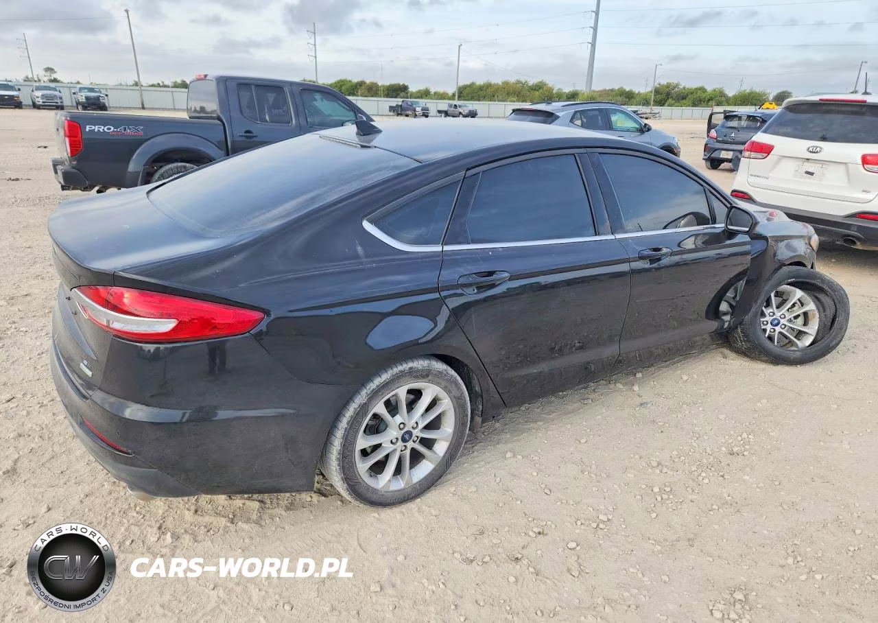 2019 Ford Fusion Se VIN:3FA6P0HD4KR239184 - 3