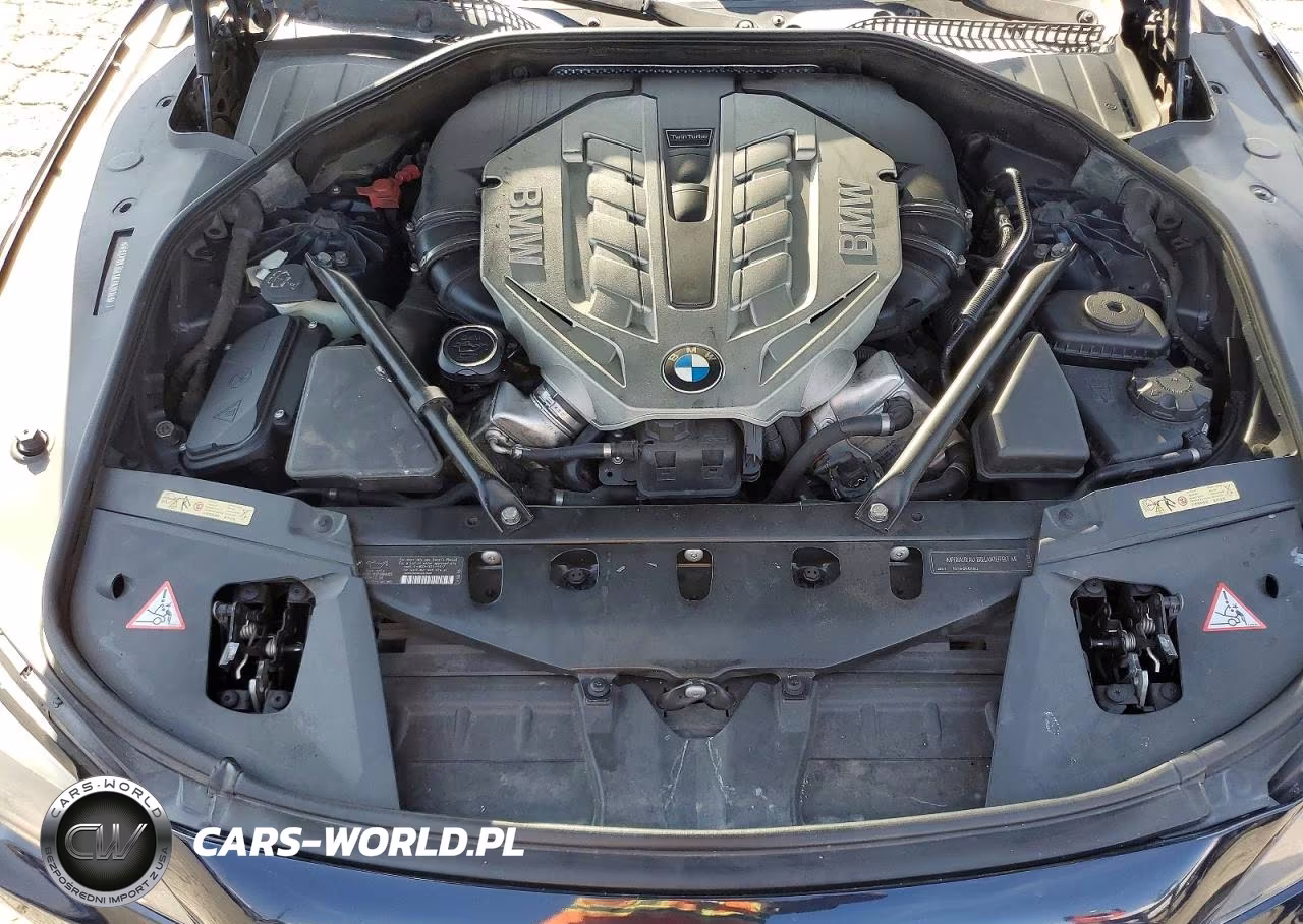 2009 BMW 750 Li VIN:WBAKB83549CY61814 - 11