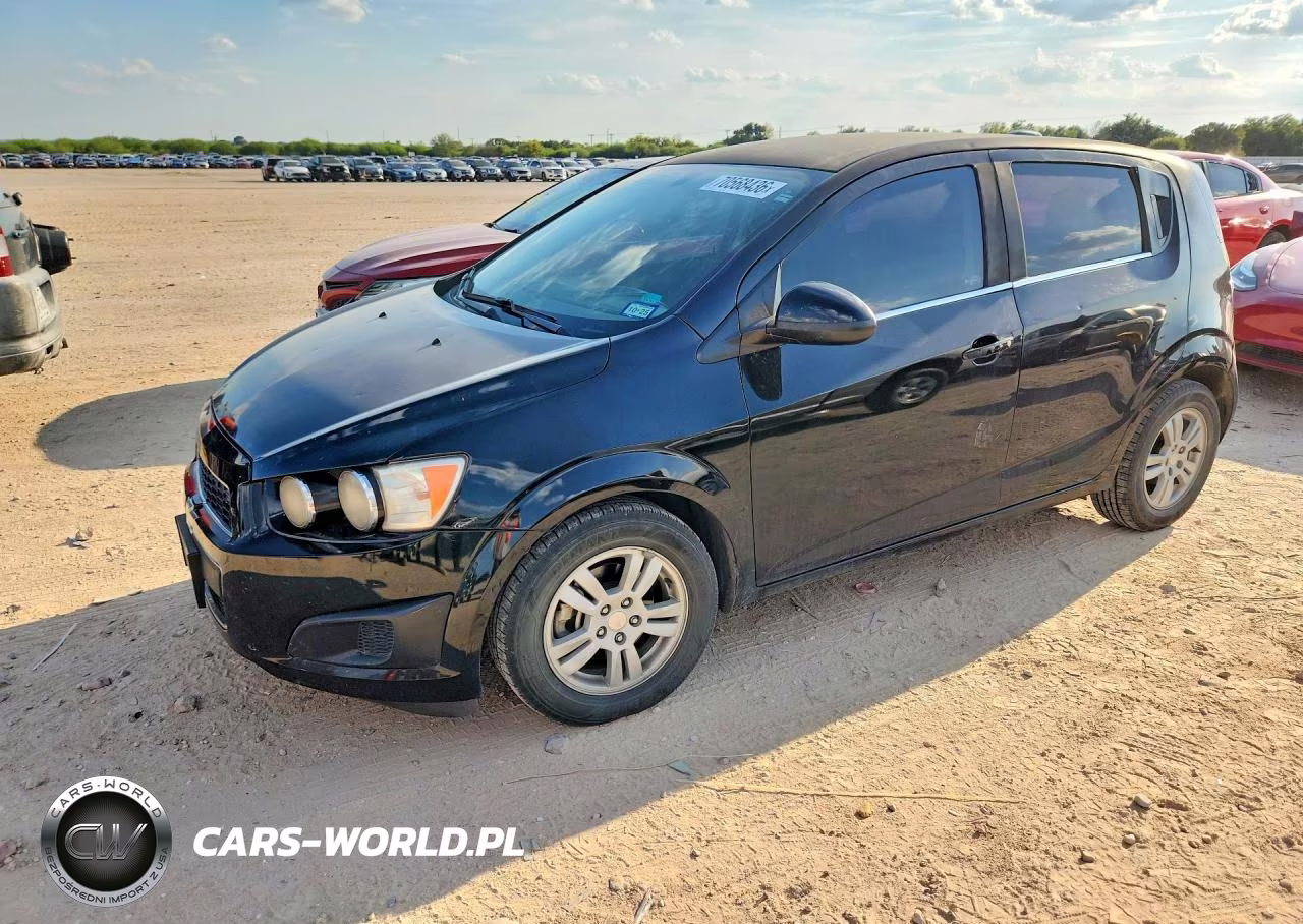 2016 Chevrolet Sonic Lt – zdjęcie 1 z 12