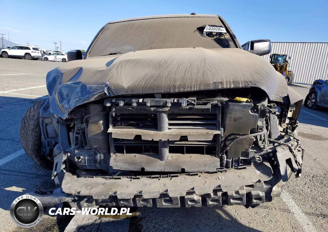 2018 Ram 1500 St VIN:3C6JR6AT7JG249762 - 5