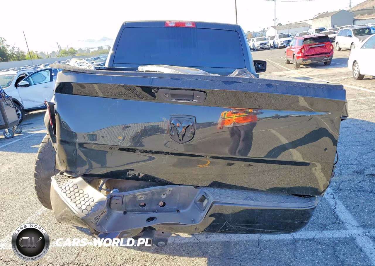 2018 Ram 1500 St VIN:3C6JR6AT7JG249762 - 6
