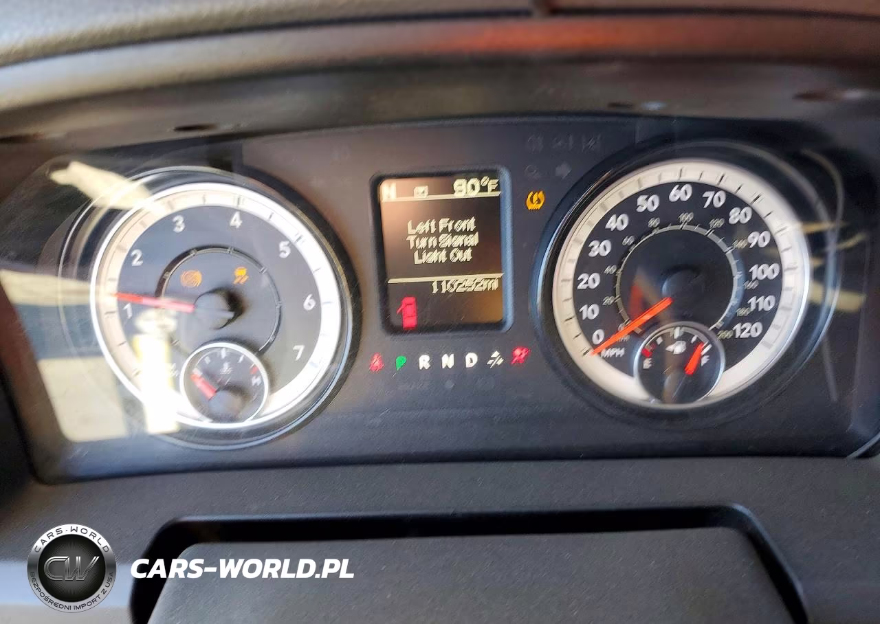 2018 Ram 1500 St VIN:3C6JR6AT7JG249762 - 9