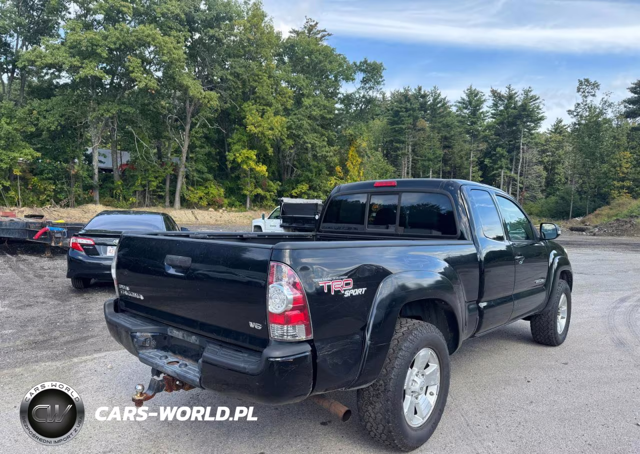 2013 Toyota Tacoma V6 VIN:5TFUU4EN9DX065377 - 4