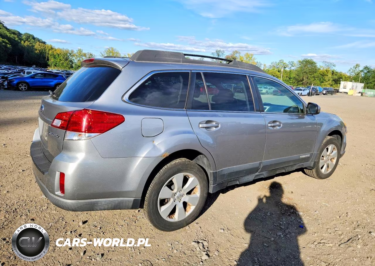 2011 Subaru Outback 2.5I Premium VIN:4S4BRCGC2B3366815 - 3