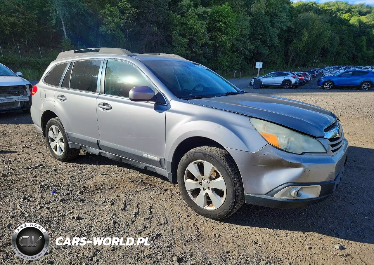 2011 Subaru Outback 2.5I Premium VIN:4S4BRCGC2B3366815 - 4