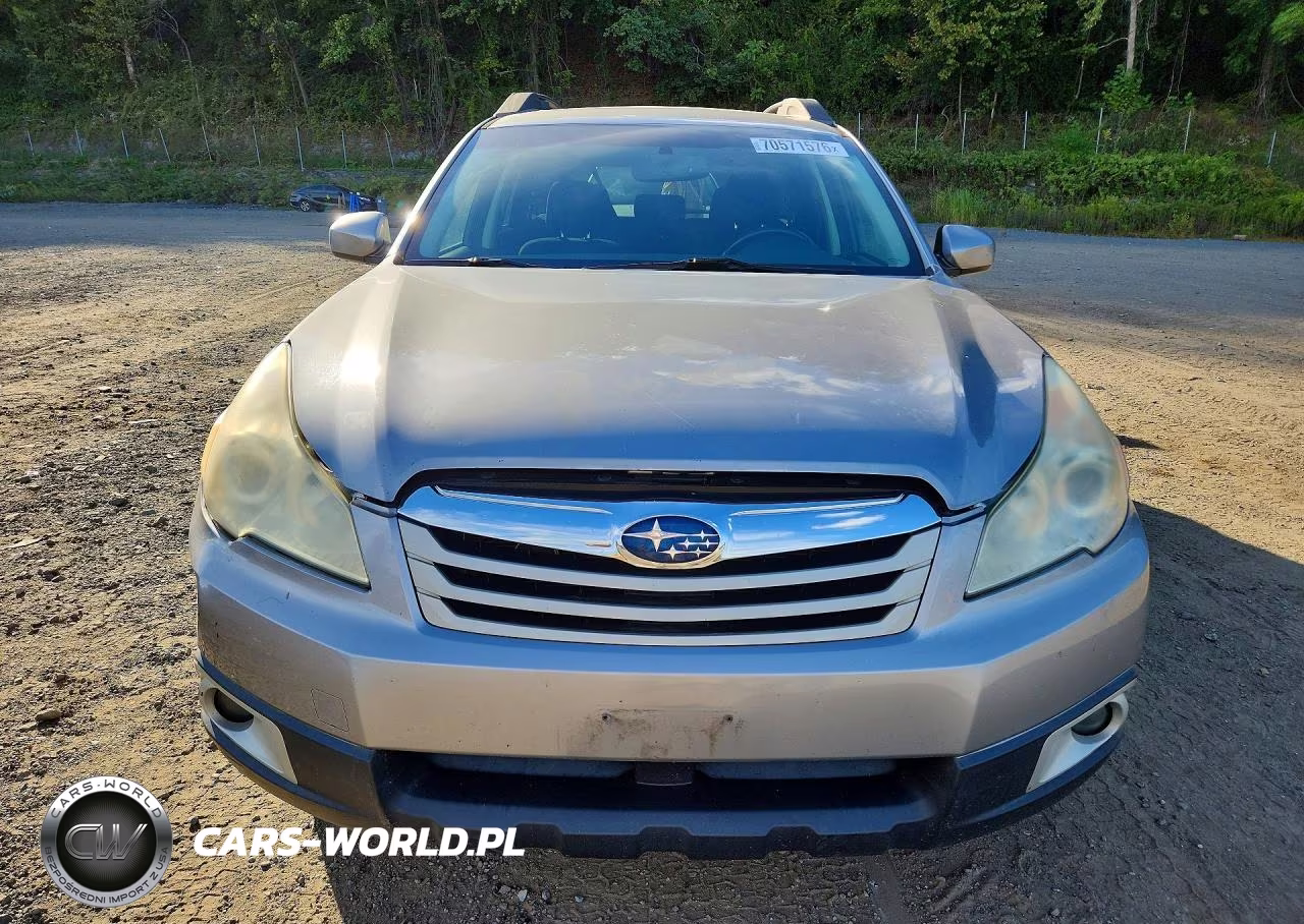 2011 Subaru Outback 2.5I Premium VIN:4S4BRCGC2B3366815 - 5