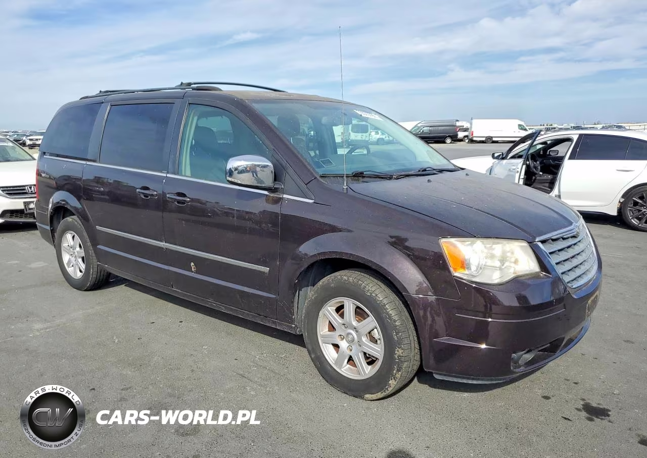 2010 Chrysler Town & Country Touring Plus VIN:2A4RR8DX7AR366672 - 4