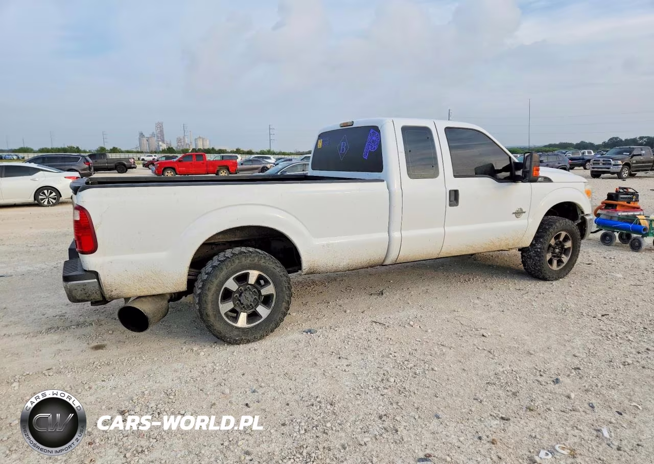 2015 Ford F250 Super Duty VIN:1FT7X2ATXFEC40487 - 3