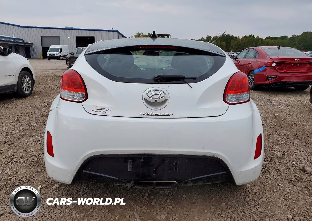 2017 Hyundai Veloster Value Edition VIN:KMHTC6AD3HU322723 - 6