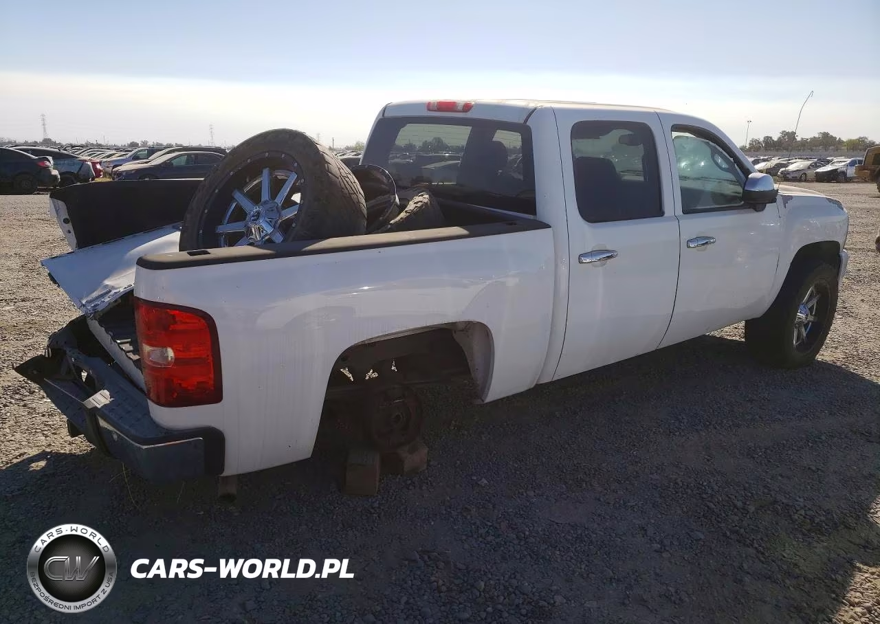 2010 Chevrolet Silverado C1500 Ltz VIN:3GCRCTE04AG105968 - 3