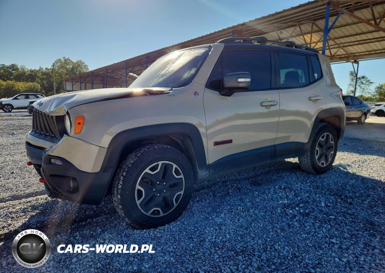 2016 Jeep Renegade Trailhawk – zdjęcie 1 z 12