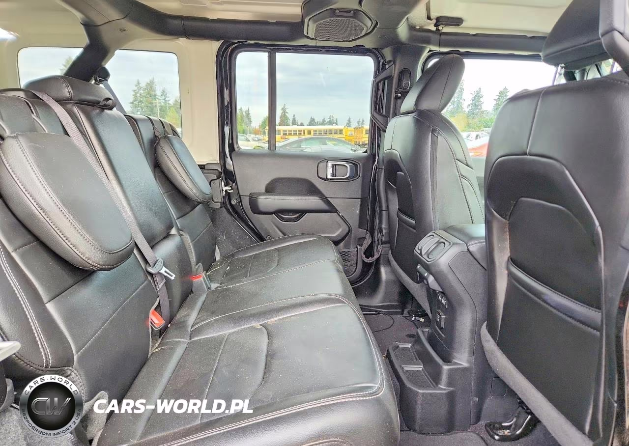 2023 Jeep Wrangler Sahara 4Xe VIN:1C4JJXP64PW686118 - 11