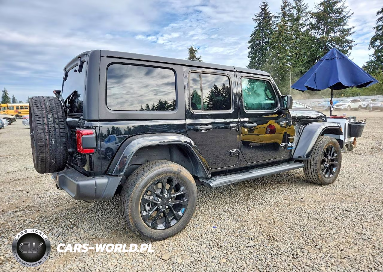 2023 Jeep Wrangler Sahara 4Xe VIN:1C4JJXP64PW686118 - 3