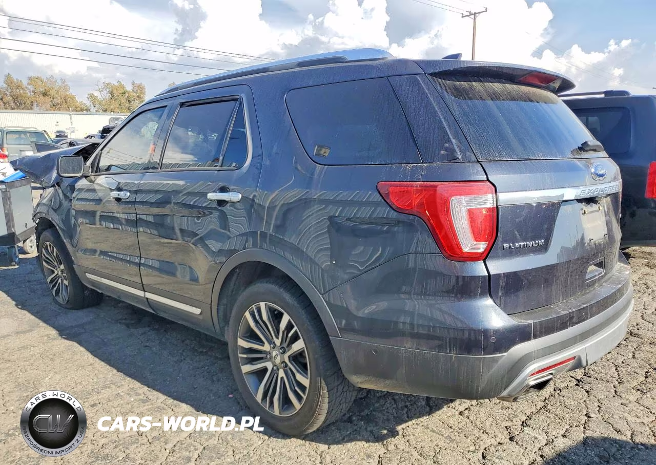 2017 Ford Explorer Platinum VIN:1FM5K8HT2HGE39034 - 2