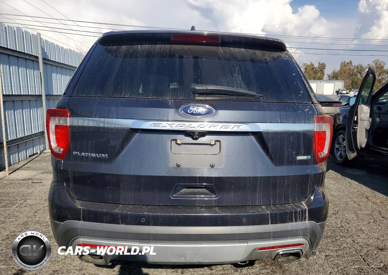 2017 Ford Explorer Platinum VIN:1FM5K8HT2HGE39034 - 6
