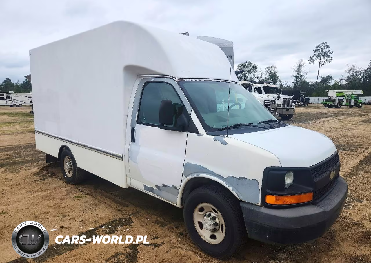 2010 Chevrolet Express Delivery Truck VIN:1GB3G2BA9A1161456 - 4