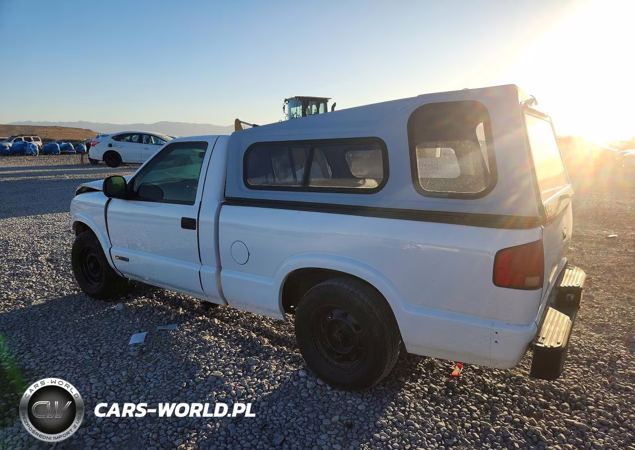 1996 Chevrolet S Truck S10 VIN:1GCCS1446T8222056 - 2