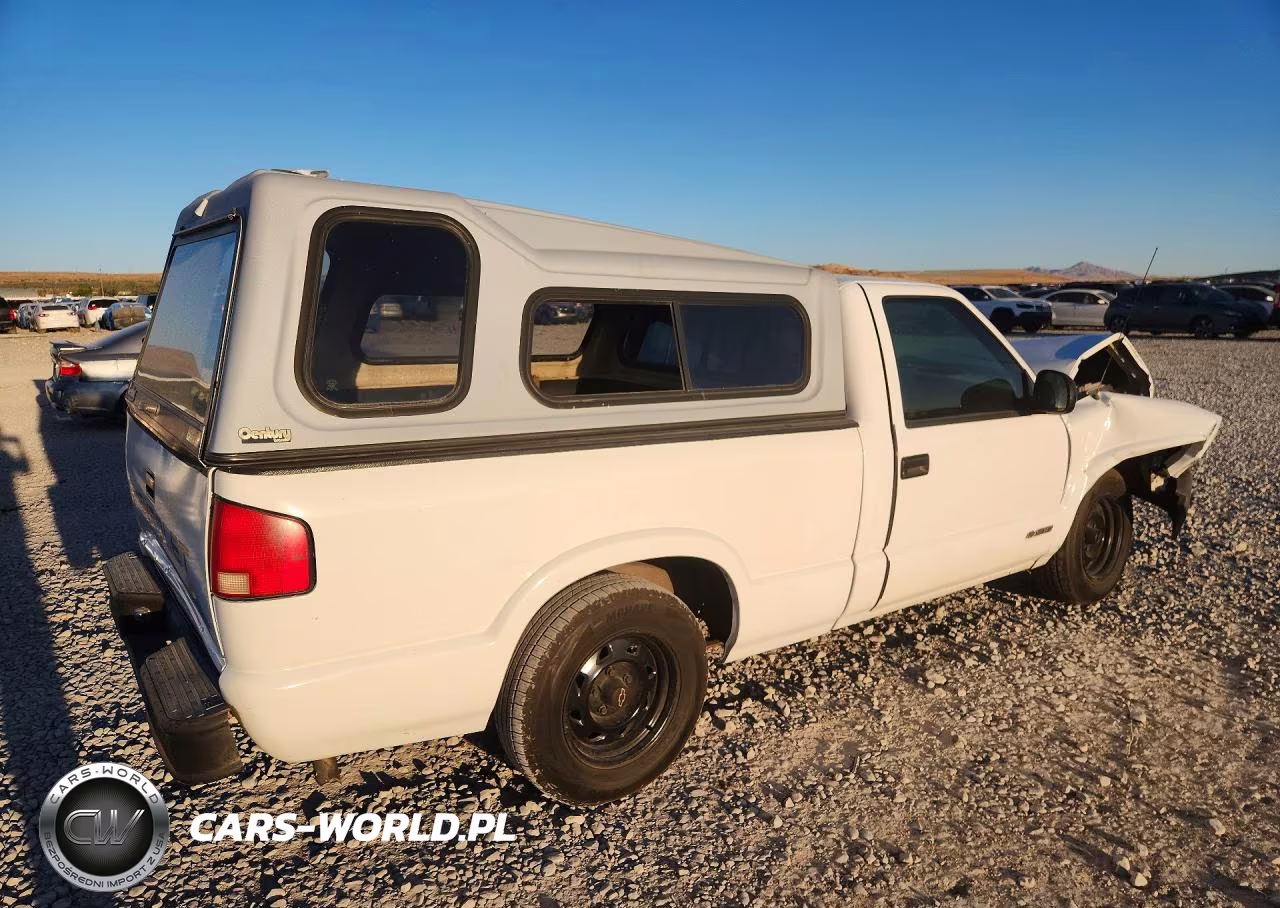 1996 Chevrolet S Truck S10 VIN:1GCCS1446T8222056 - 3