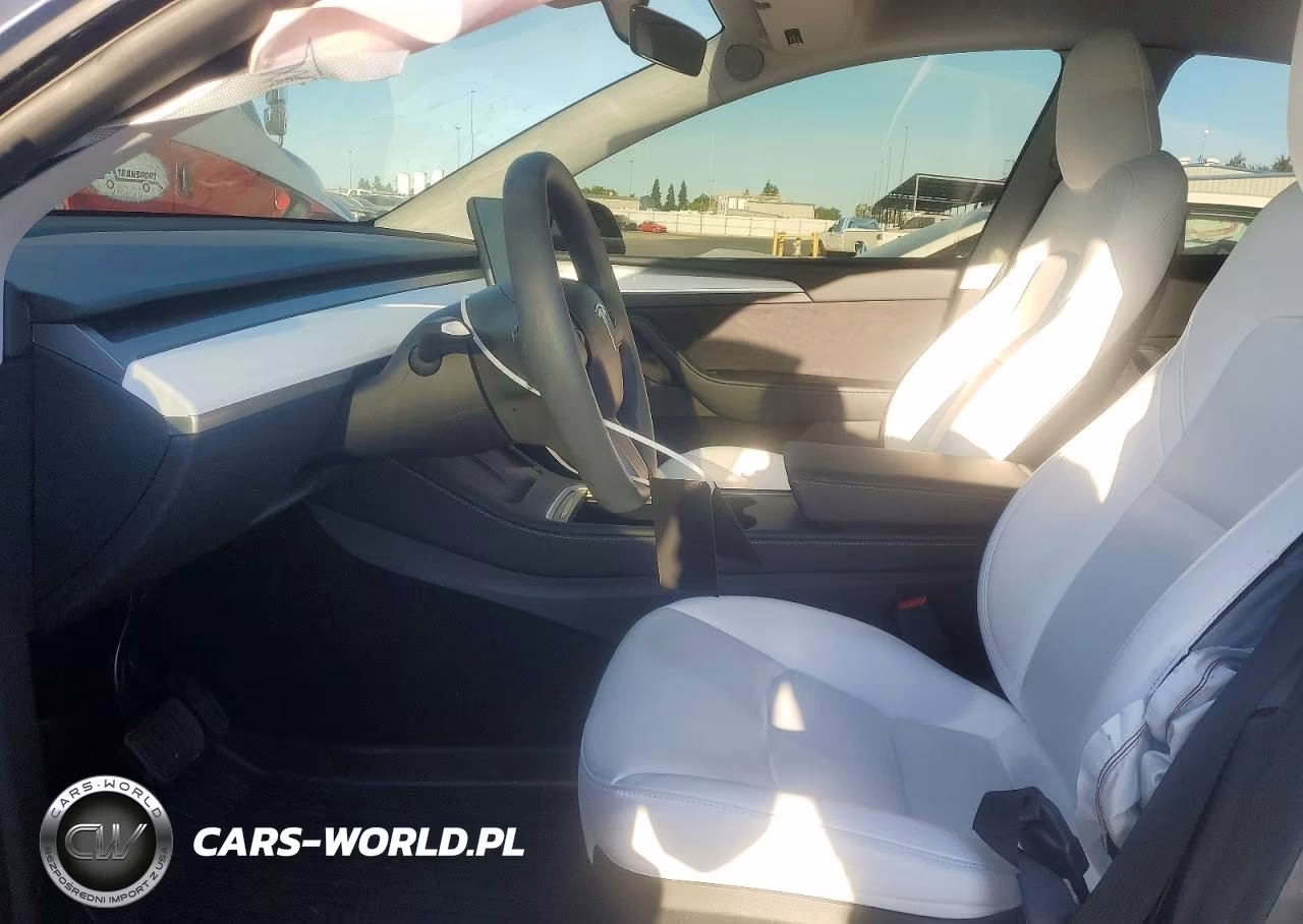 2025 Tesla Model Y VIN:7SAYGDED3SF229586 - 7