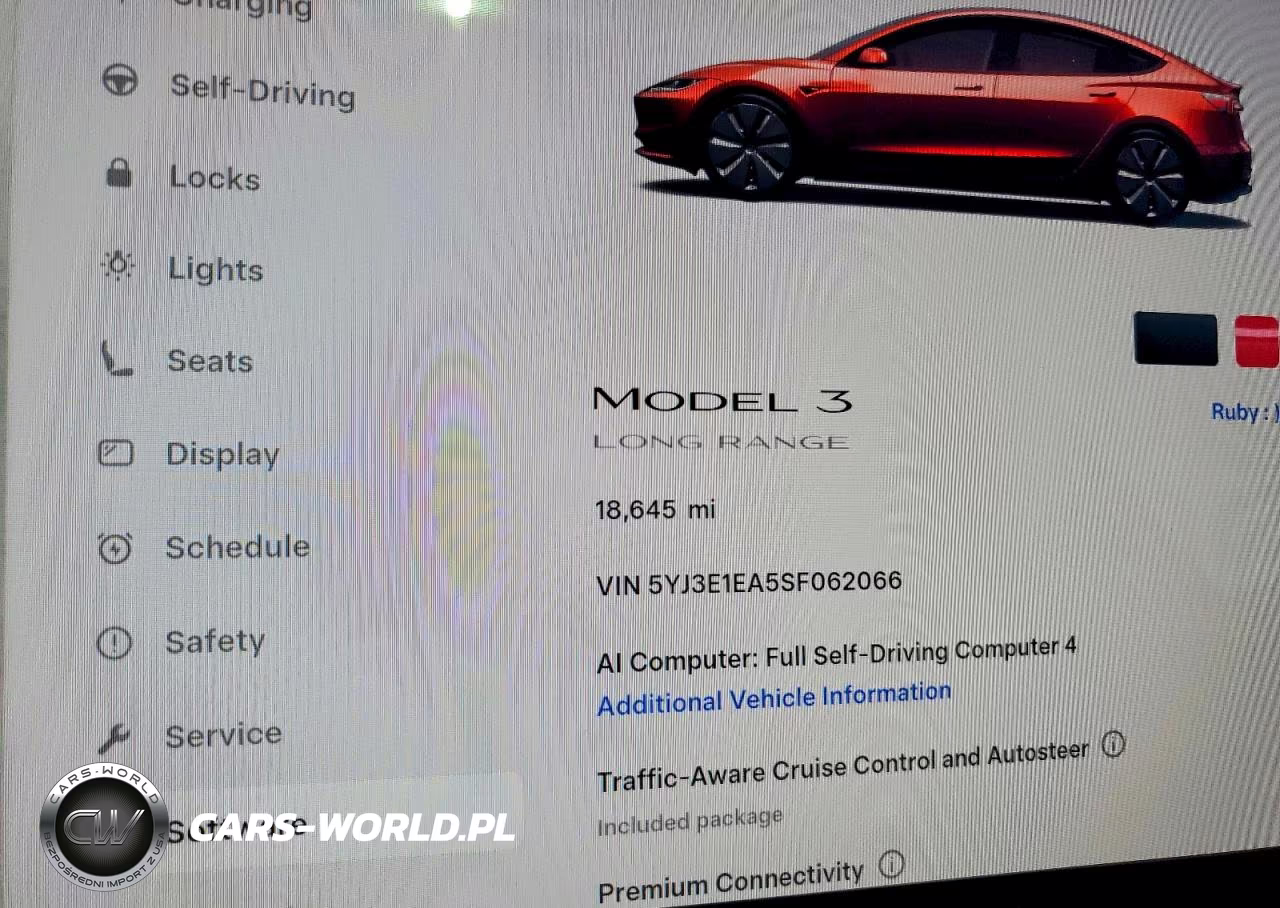 2025 Tesla Model 3 VIN:5YJ3E1EA5SF062066 - 9
